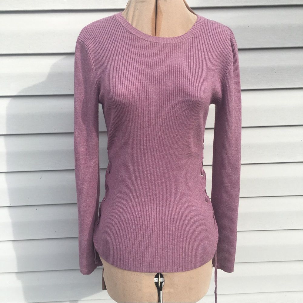 Marled purple ribbed knit lace up sides top size small